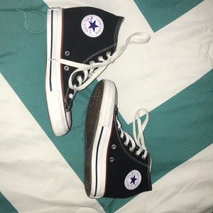 Black converse